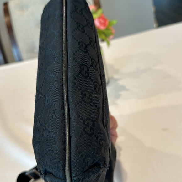 Authentic Gucci crossbody bag - Picture 6 of 12